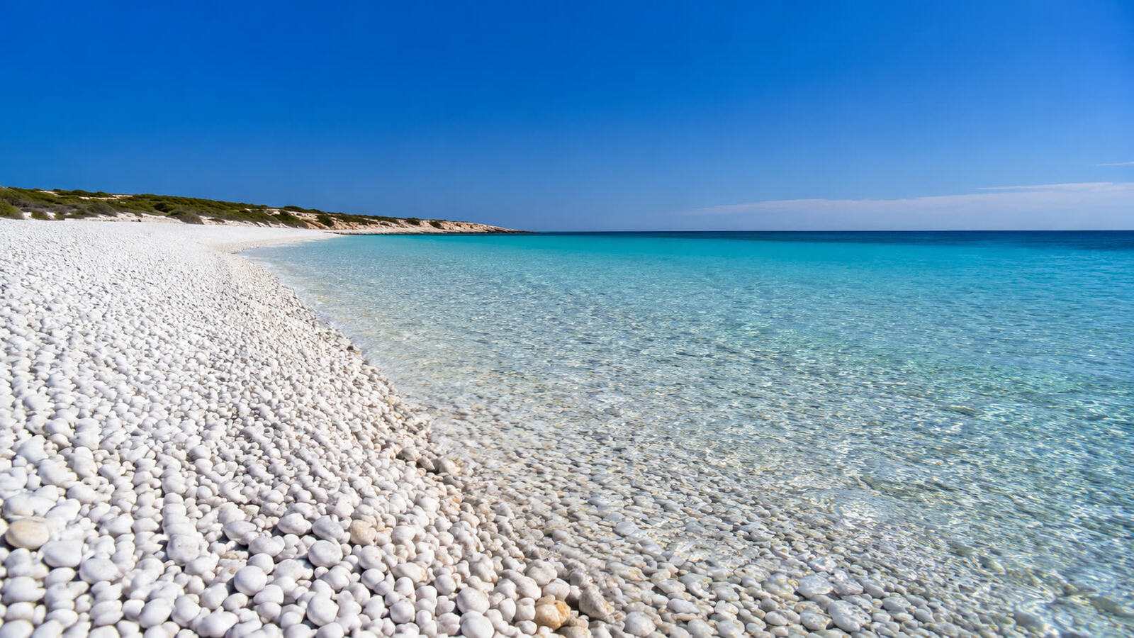 Le Saline — Spiaggia e torre
